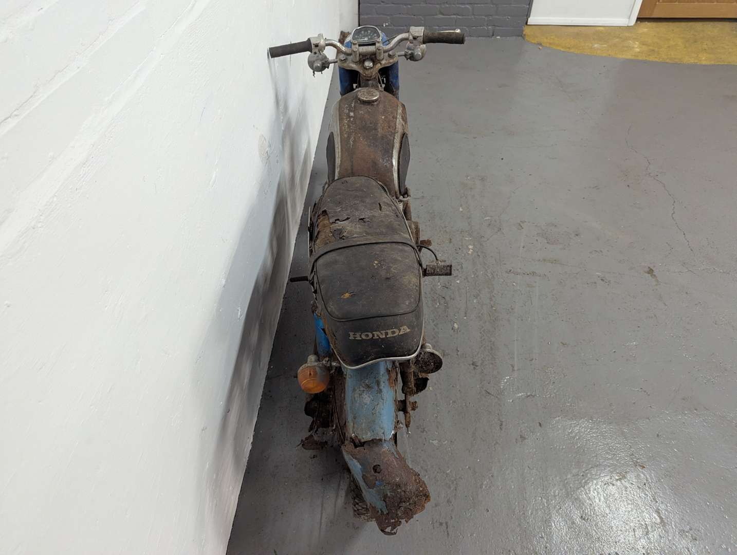 <p>HONDA CD175</p>