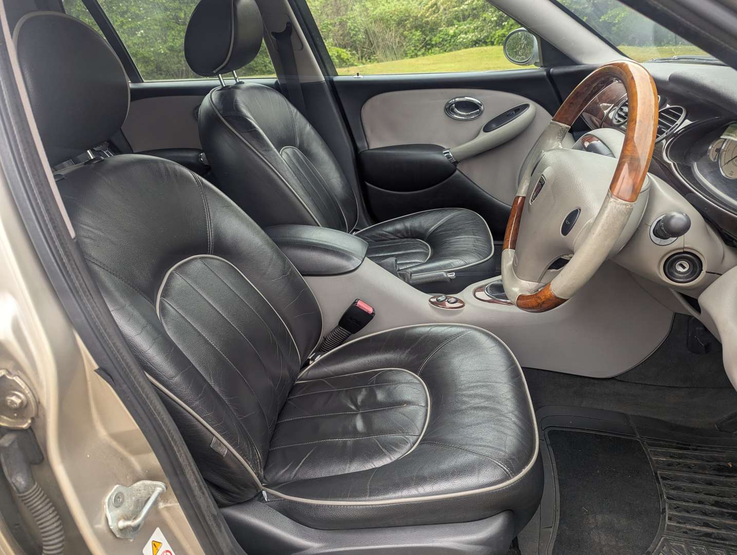 <p>2002 ROVER 75 CONNOISSEUR TOURER</p>