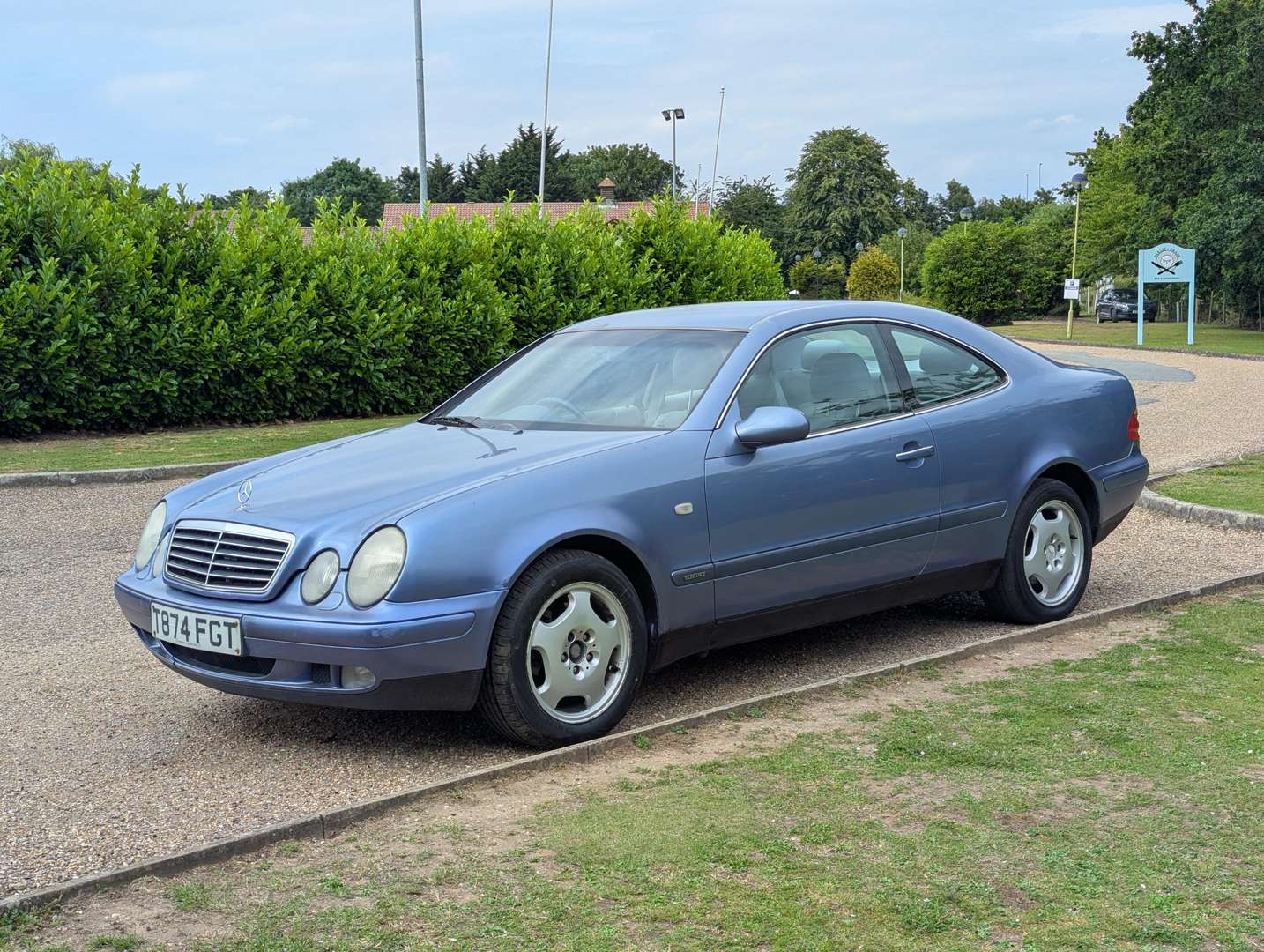 <p>1999 MERCEDES CLK 320 ELEGANCE AUTO</p>