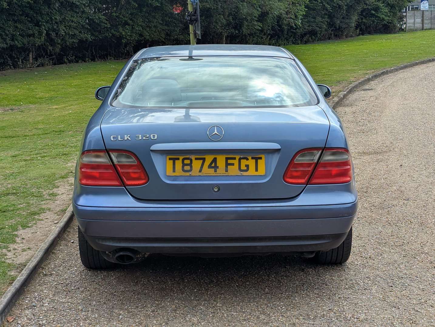 <p>1999 MERCEDES CLK 320 ELEGANCE AUTO</p>