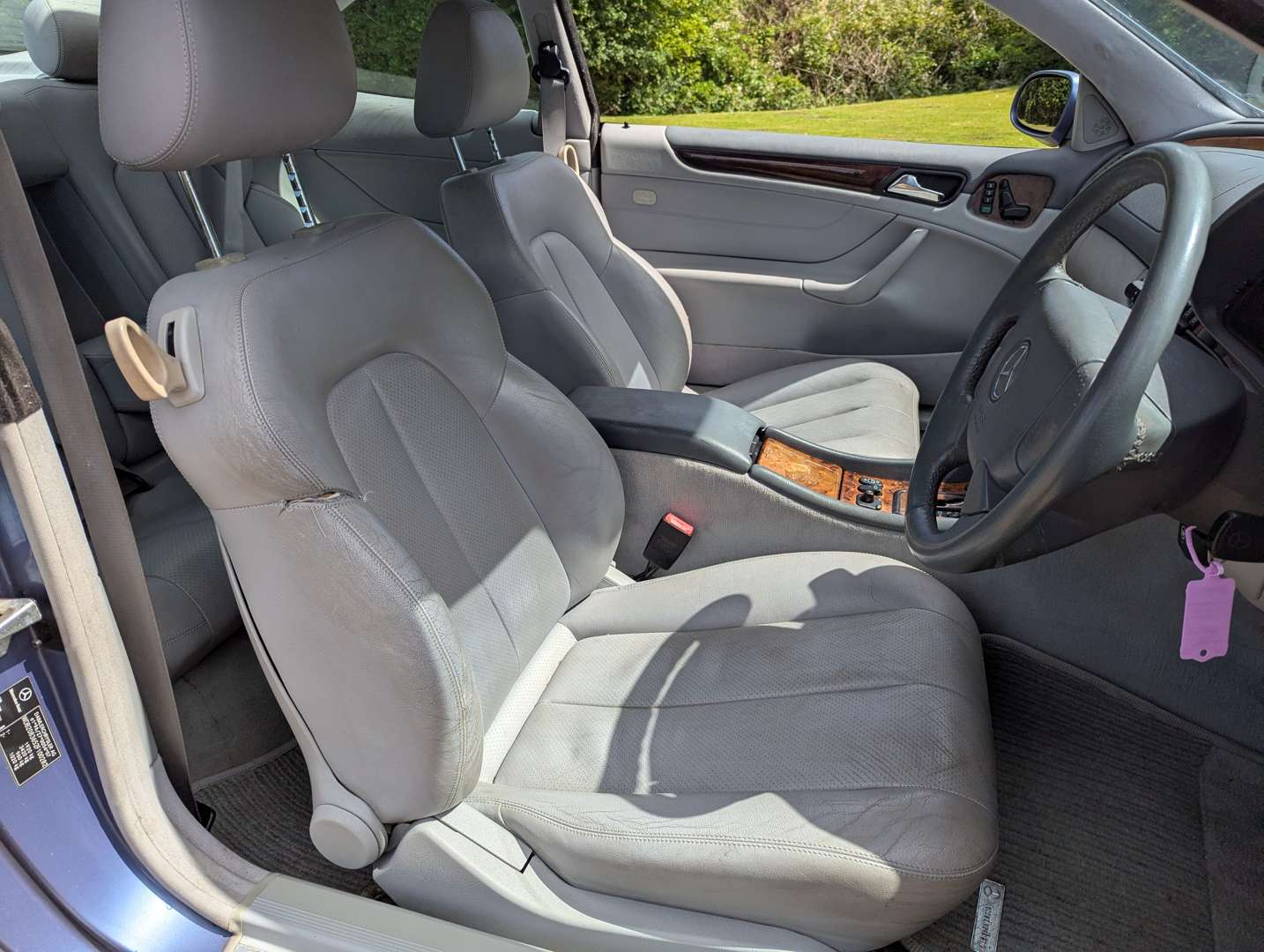 <p>1999 MERCEDES CLK 320 ELEGANCE AUTO</p>