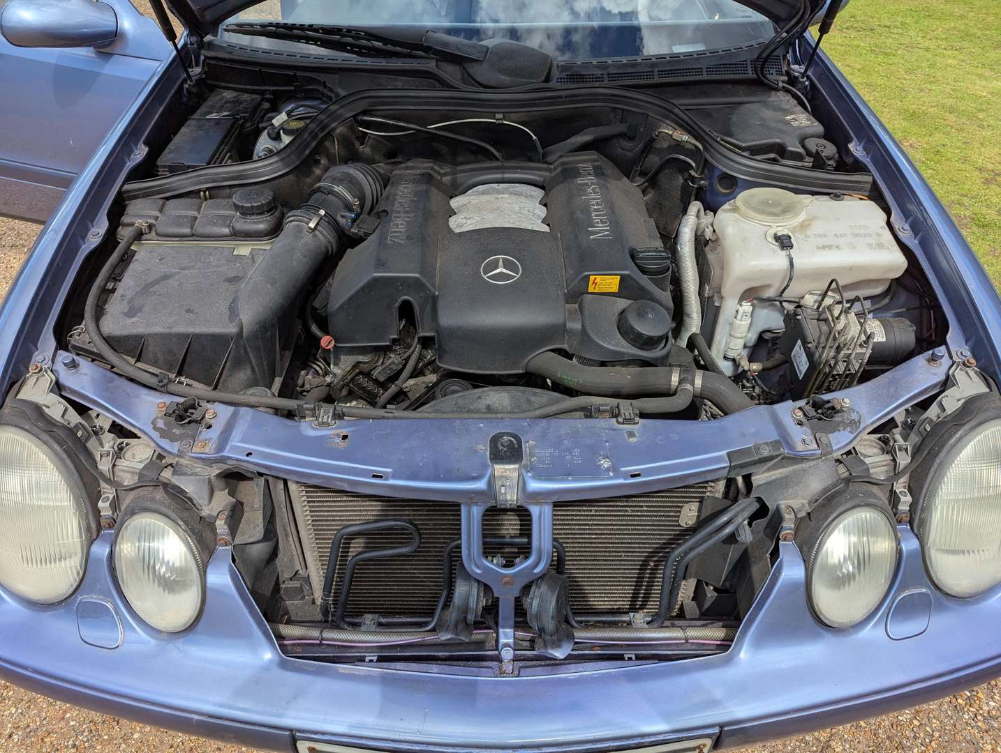 <p>1999 MERCEDES CLK 320 ELEGANCE AUTO</p>