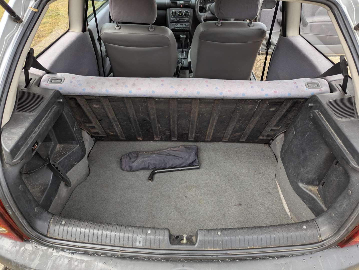 <p>2000 VAUXHALL CORSA ENVOY 16V AUTO</p>