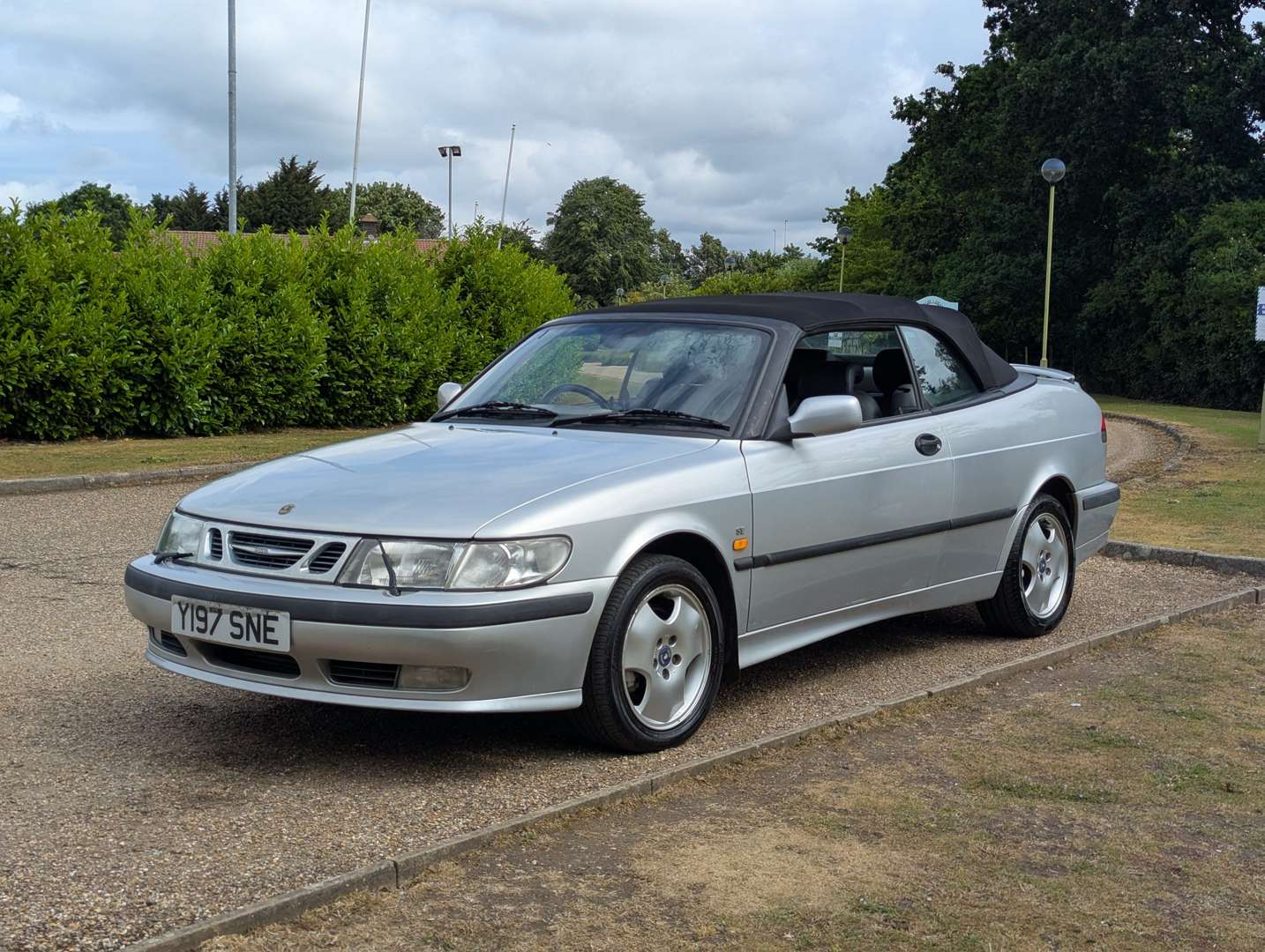 <p>2000 SAAB 9-3 SE CONVERTIBLE</p>