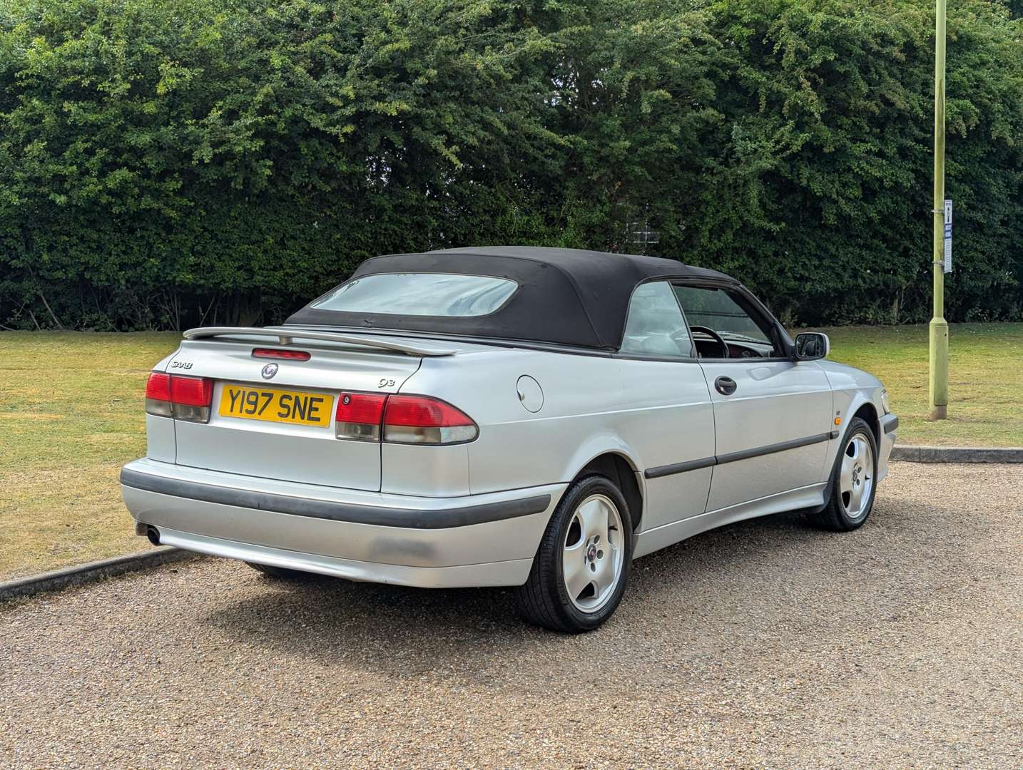 <p>2000 SAAB 9-3 SE CONVERTIBLE</p>