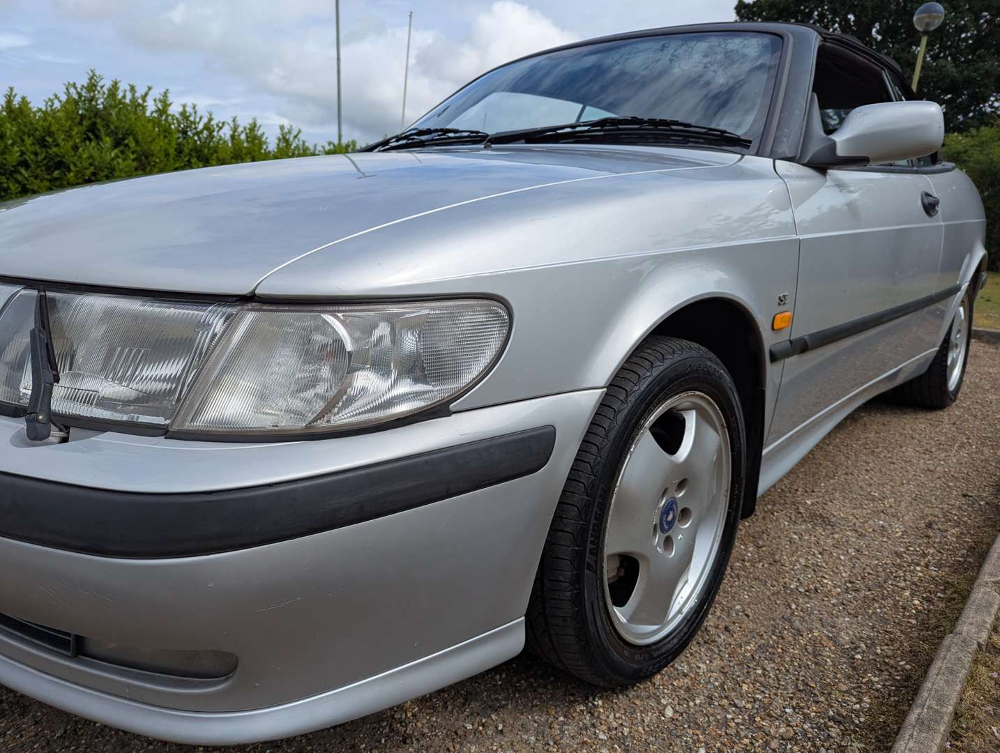 <p>2000 SAAB 9-3 SE CONVERTIBLE</p>