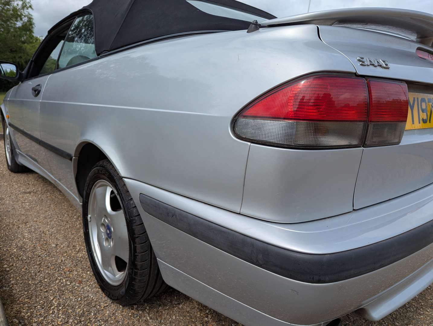 <p>2000 SAAB 9-3 SE CONVERTIBLE</p>