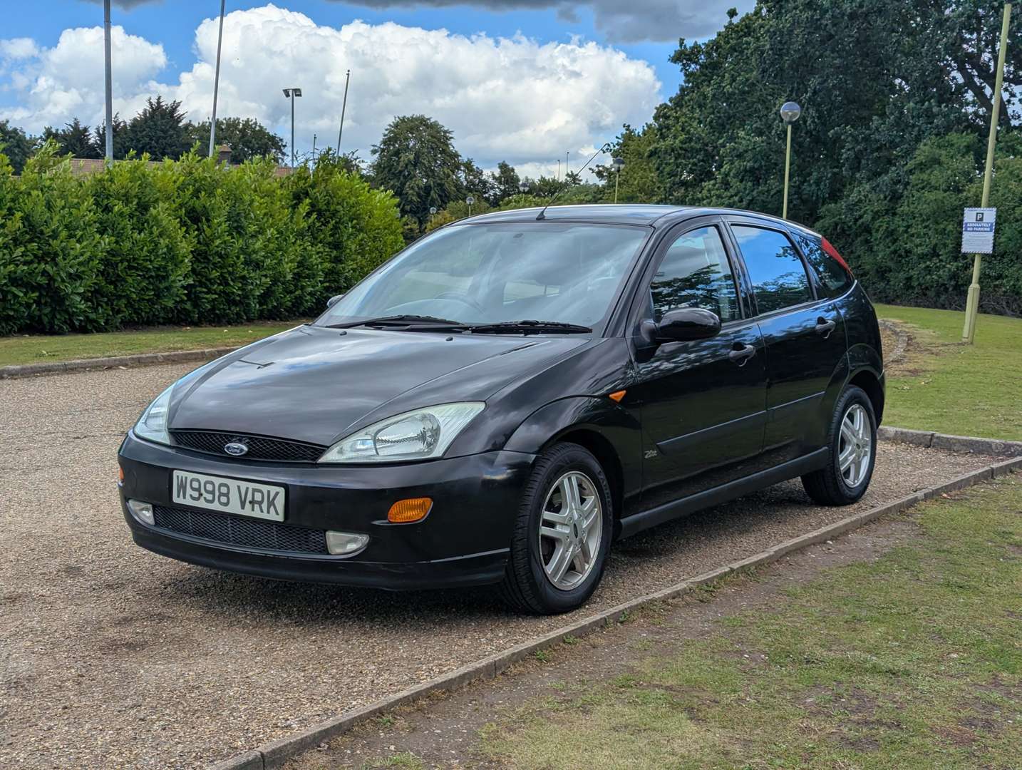 <p>2000 FORD FOCUS ZETEC</p>