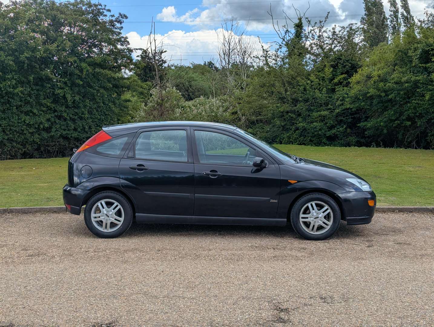 <p>2000 FORD FOCUS ZETEC</p>