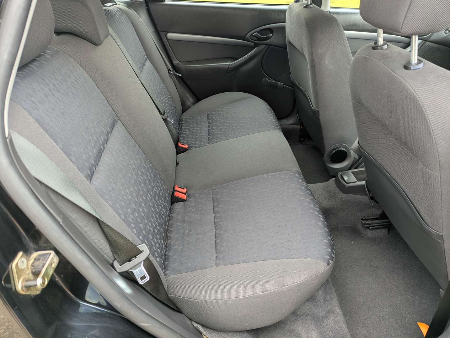 <p>2000 FORD FOCUS ZETEC</p>