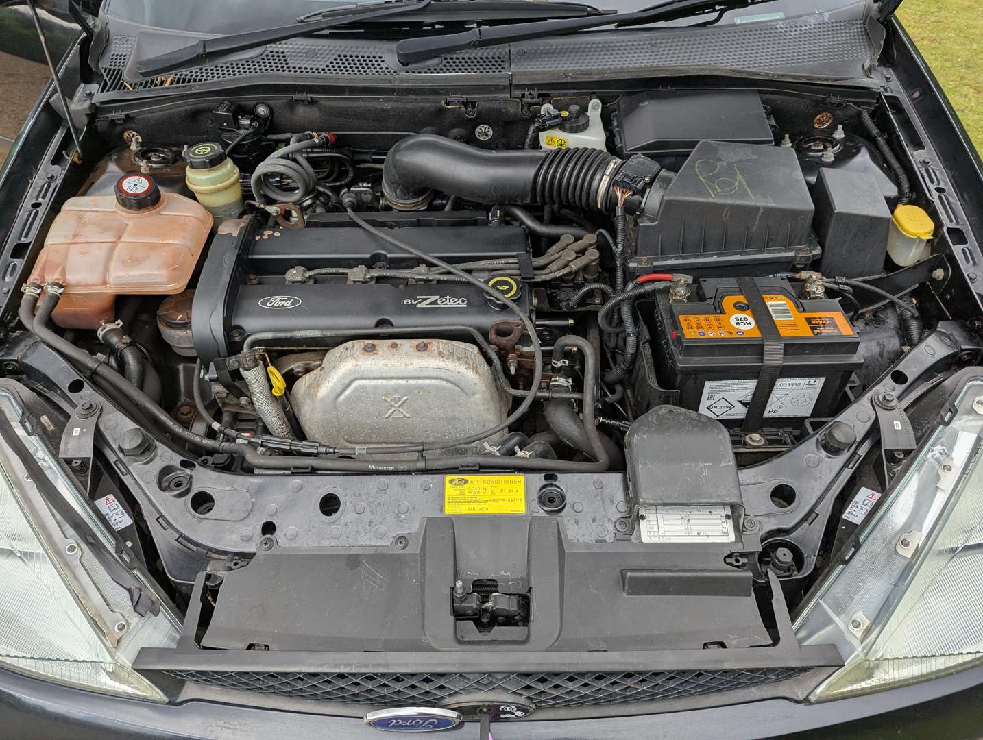 <p>2000 FORD FOCUS ZETEC</p>