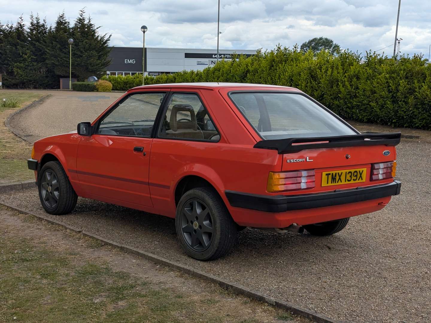 <p>1982 FORD ESCORT L</p>