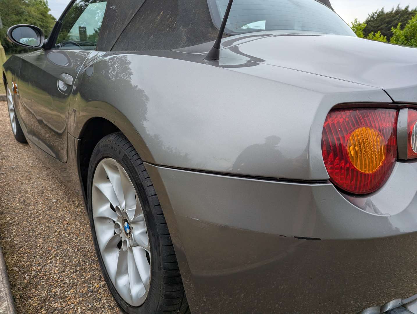 <p>2004 BMW Z4 2.5I AUTO</p>