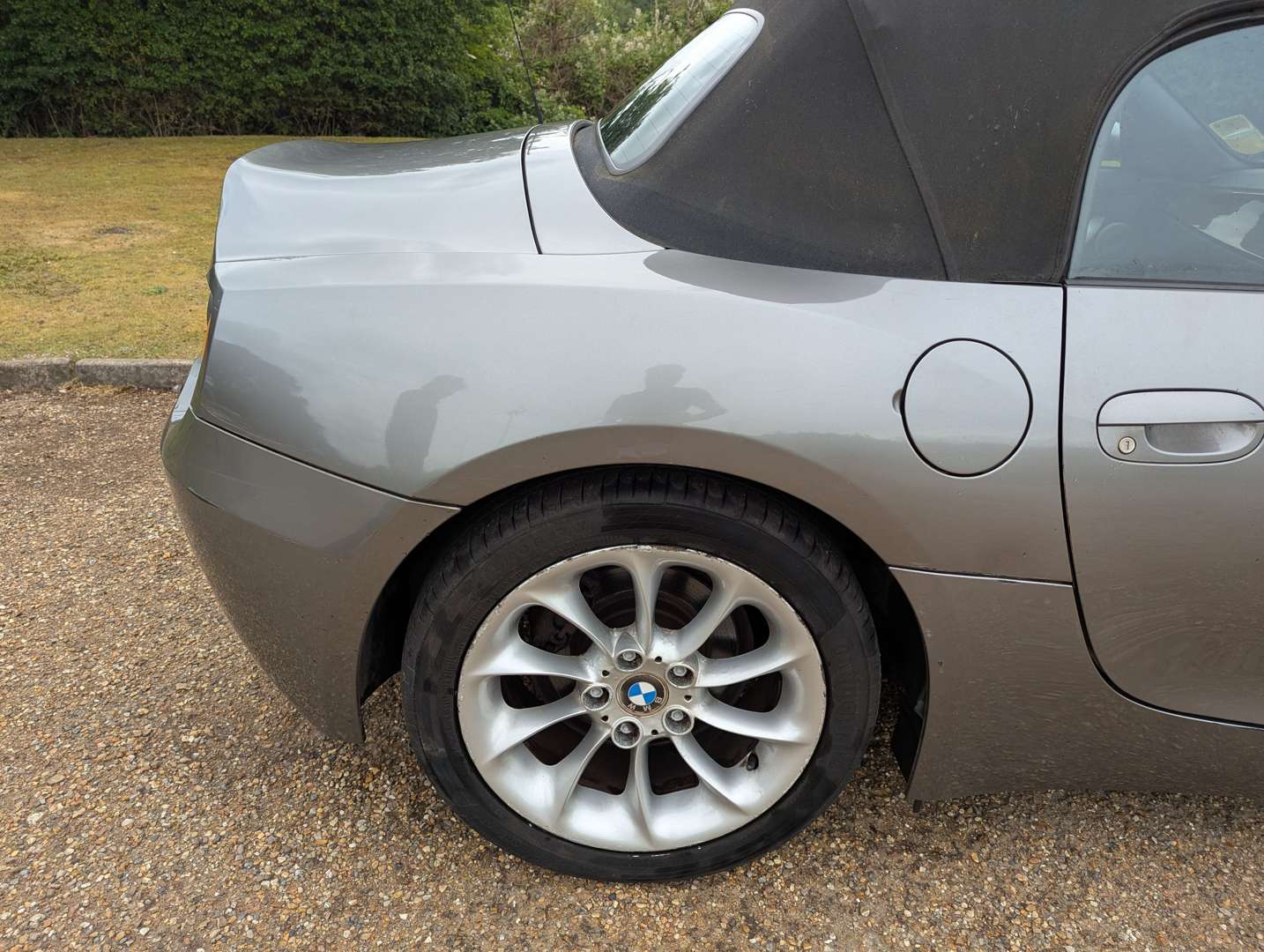 <p>2004 BMW Z4 2.5I AUTO</p>