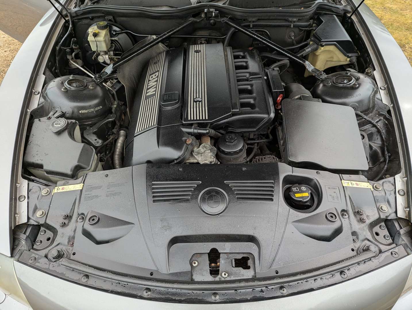 <p>2004 BMW Z4 2.5I AUTO</p>
