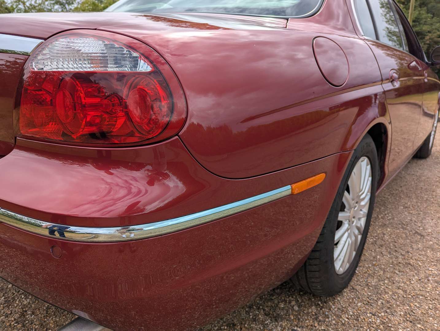 <p>2004 JAGUAR S-TYPE 2.5 V6 SE AUTO</p>