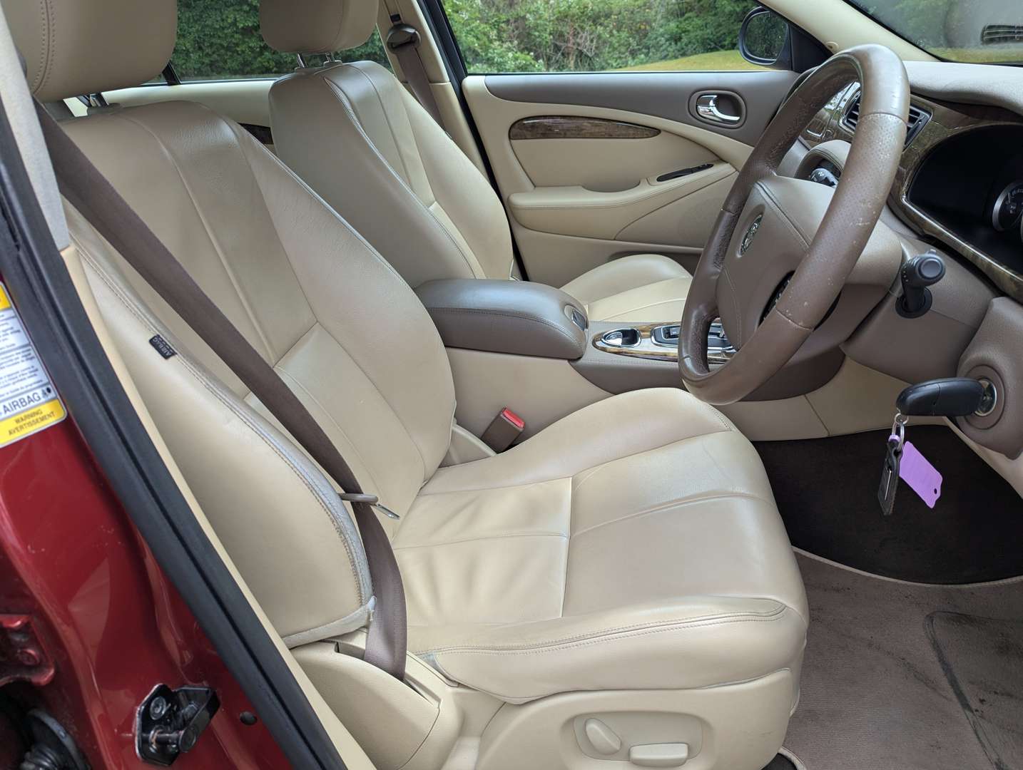 <p>2004 JAGUAR S-TYPE 2.5 V6 SE AUTO</p>