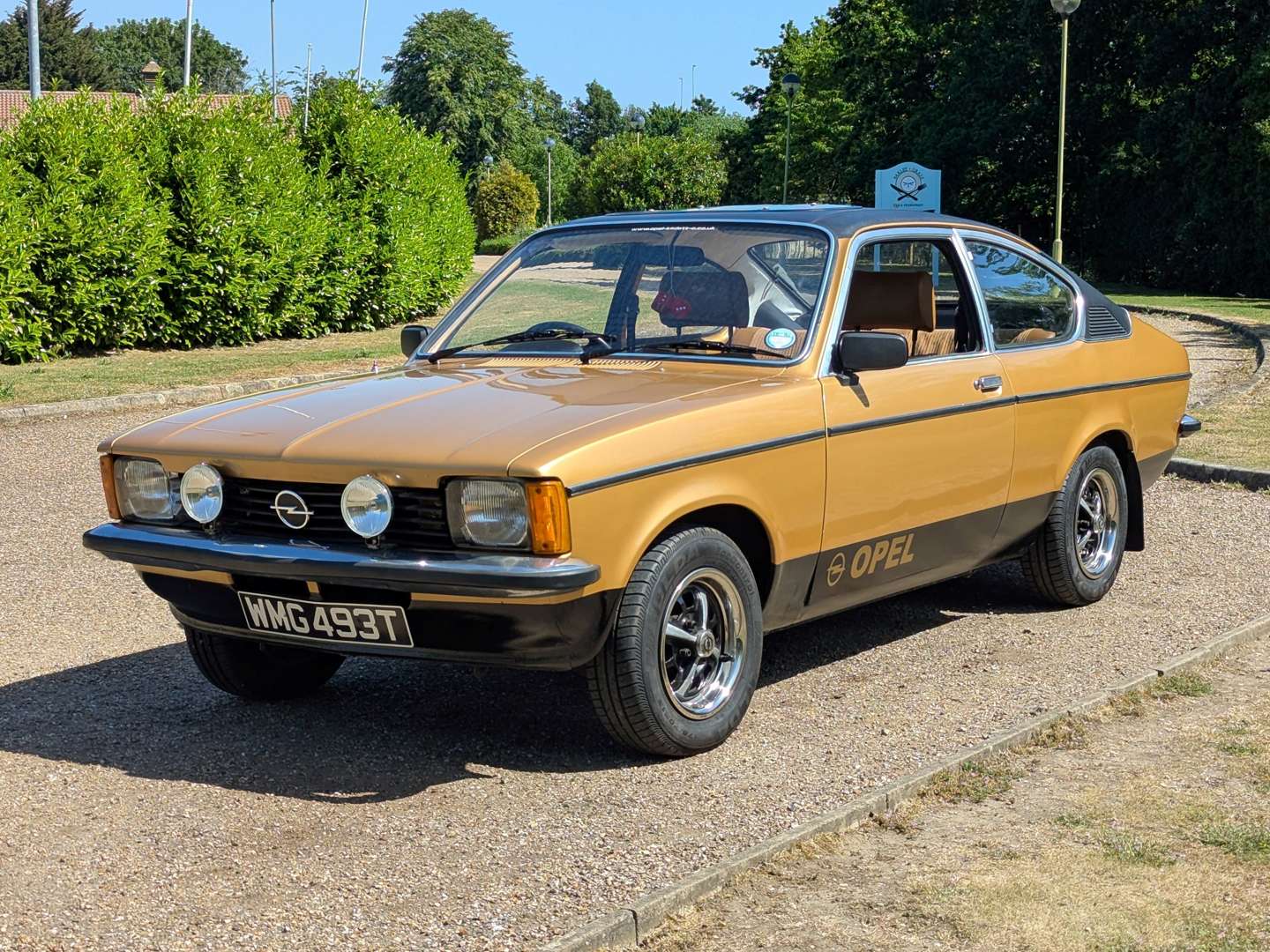<p>1979 OPEL KADETT C</p>