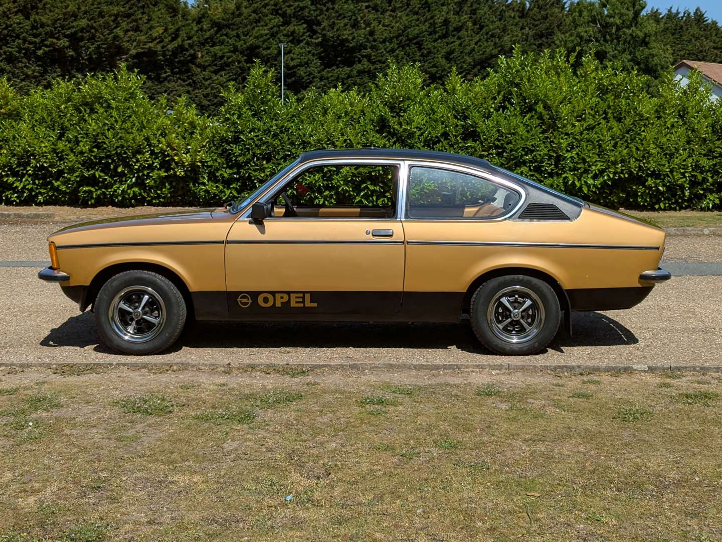 <p>1979 OPEL KADETT C</p>