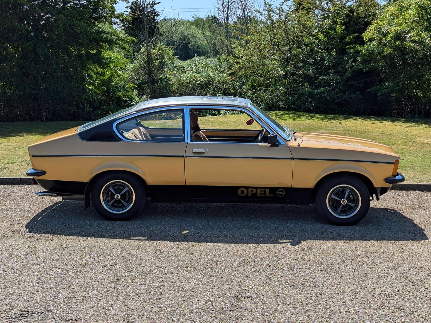 <p>1979 OPEL KADETT C</p>