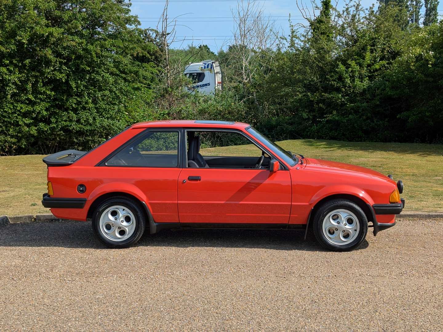 <p>1982 FORD ESCORT XR3</p>