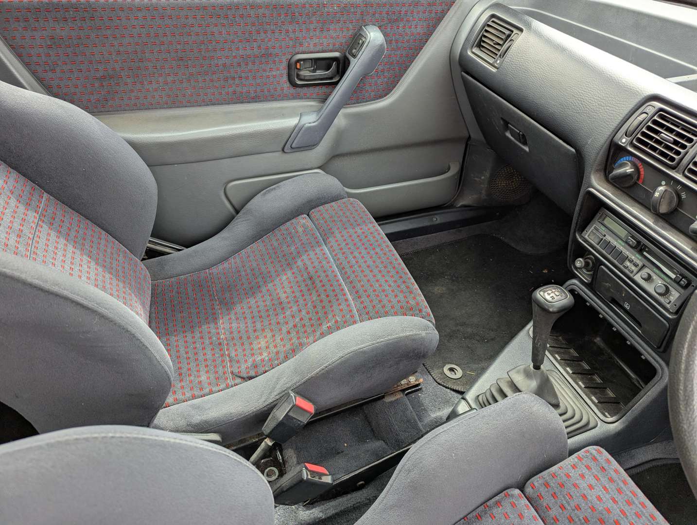 <p>1988 FORD ESCORT RS TURBO</p>