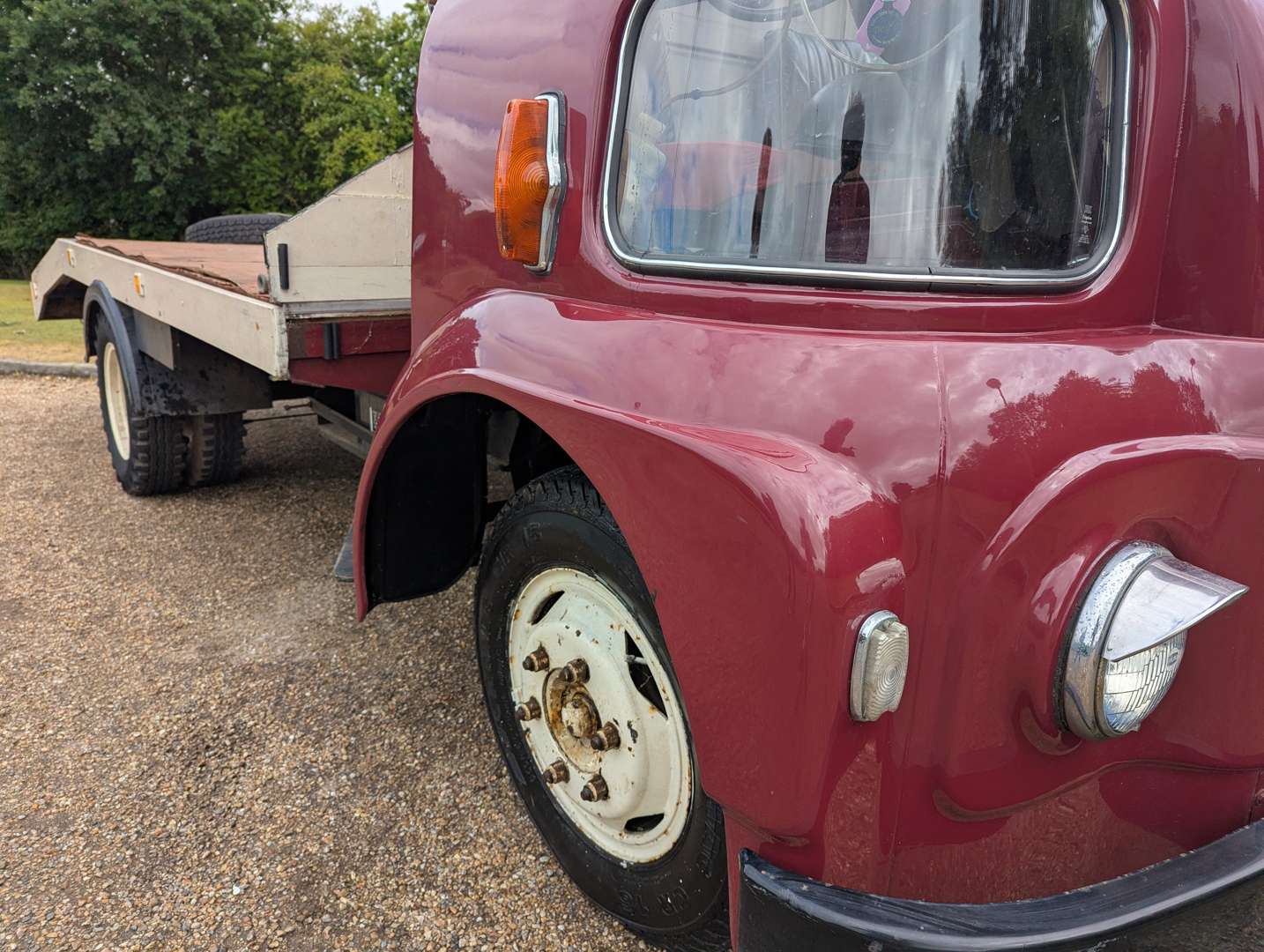 <p>1966 MORRIS FG TRUCK</p>