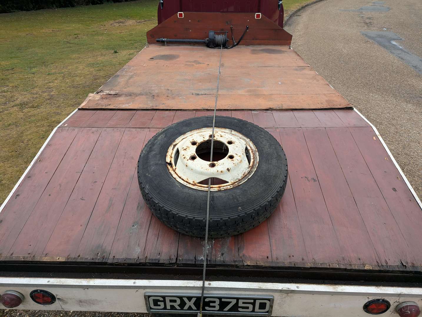 <p>1966 MORRIS FG TRUCK</p>