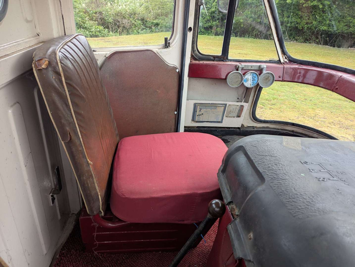 <p>1966 MORRIS FG TRUCK</p>
