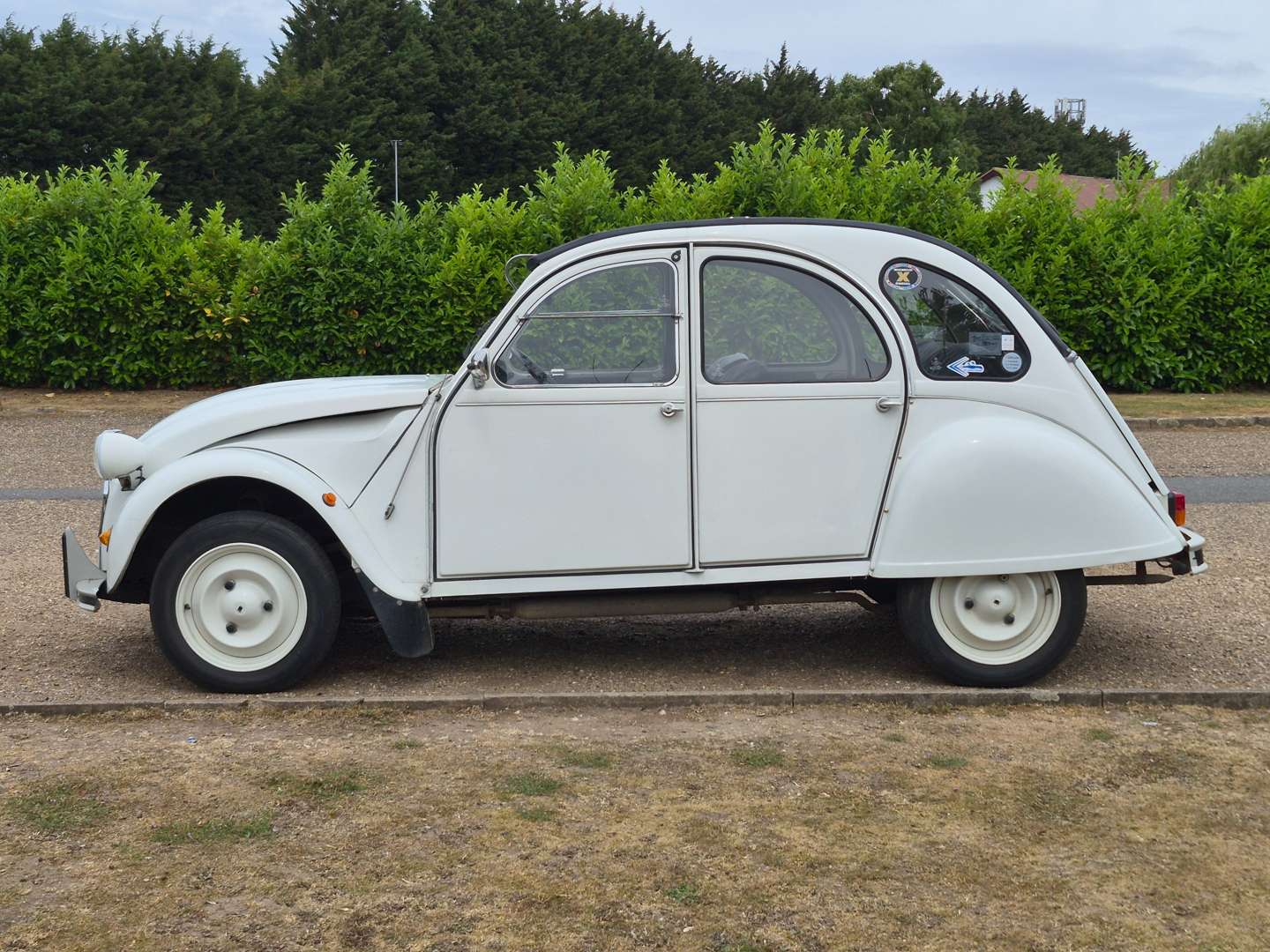<p>1987 CITROEN 2CV6 SPÉCIAL</p>