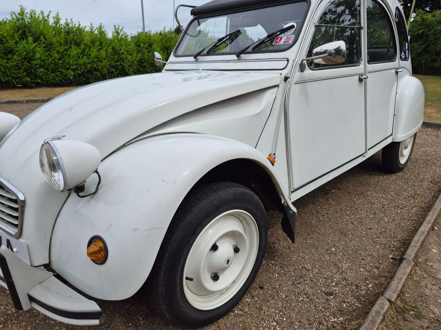 <p>1987 CITROEN 2CV6 SPÉCIAL</p>