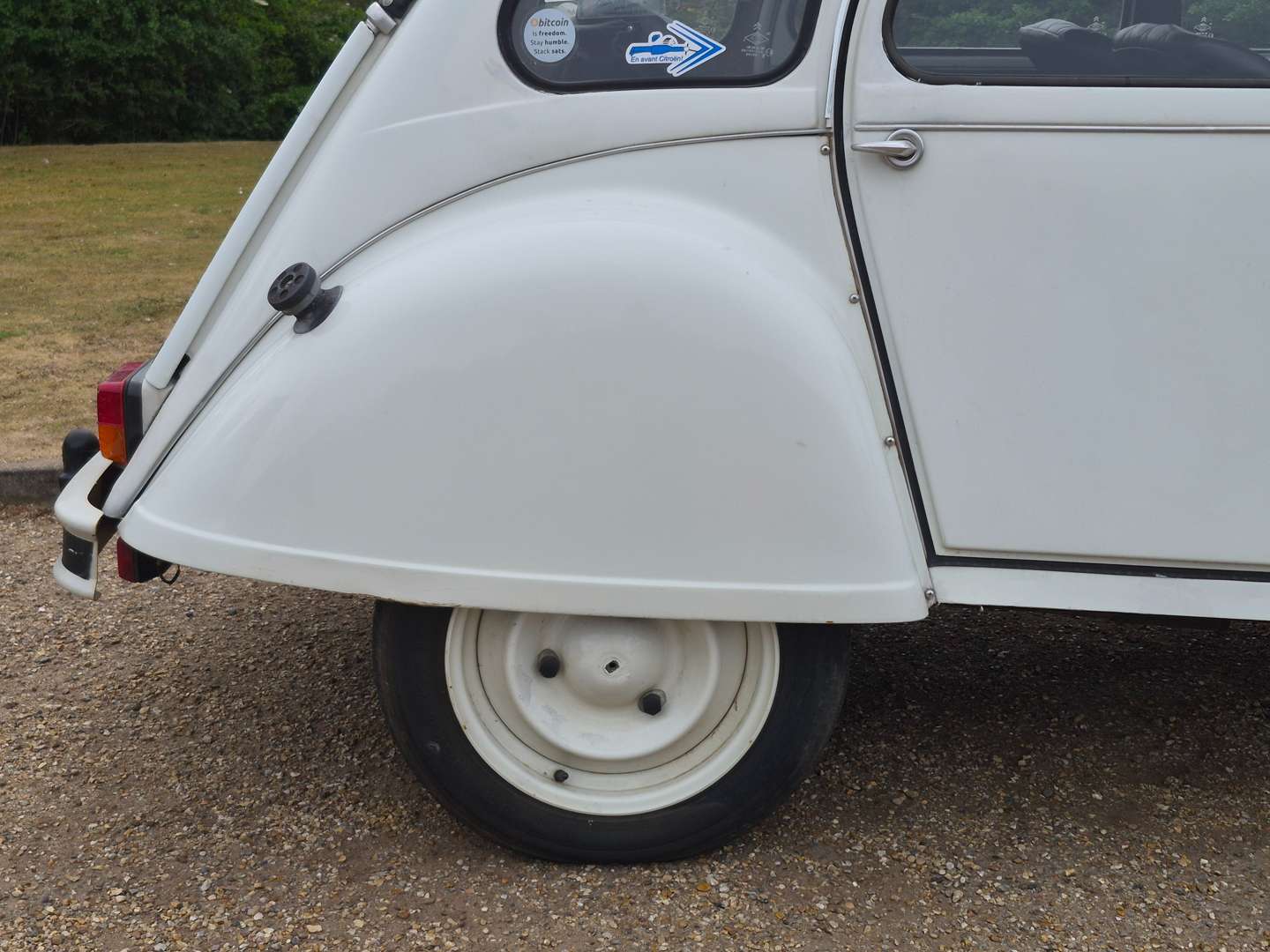 <p>1987 CITROEN 2CV6 SPÉCIAL</p>