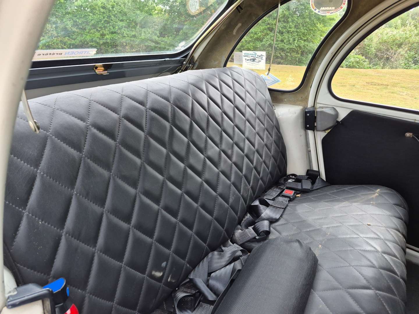 <p>1987 CITROEN 2CV6 SPÉCIAL</p>