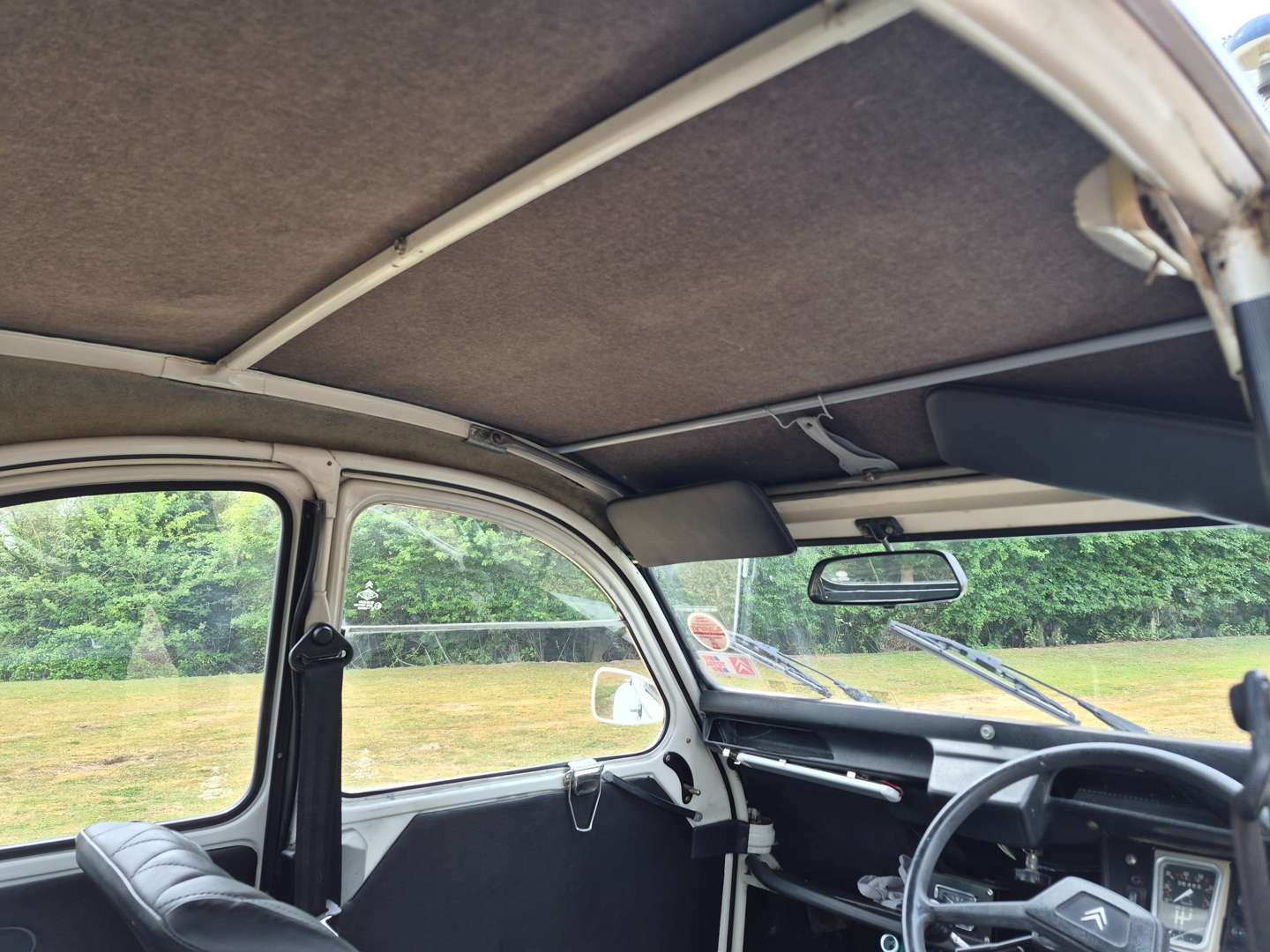 <p>1987 CITROEN 2CV6 SPÉCIAL</p>
