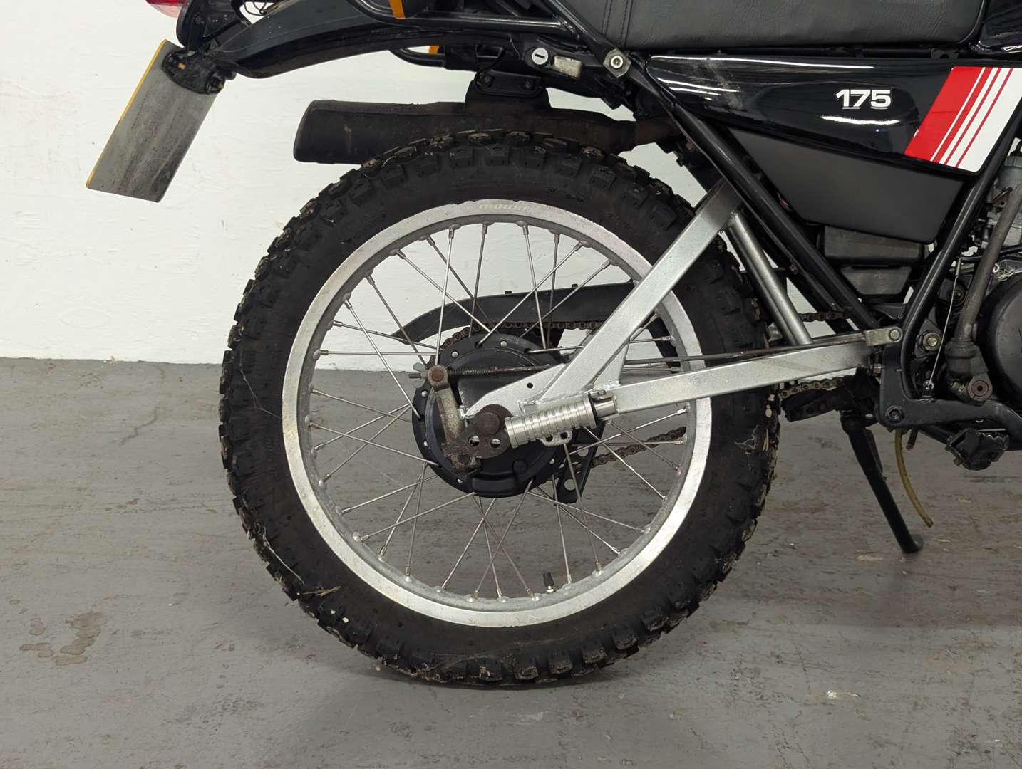 <p>1981 YAMAHA DT175</p>