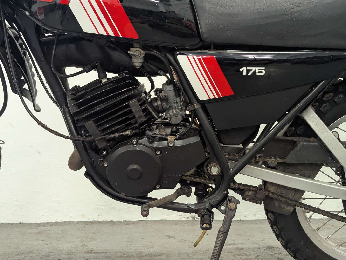 <p>1981 YAMAHA DT175</p>