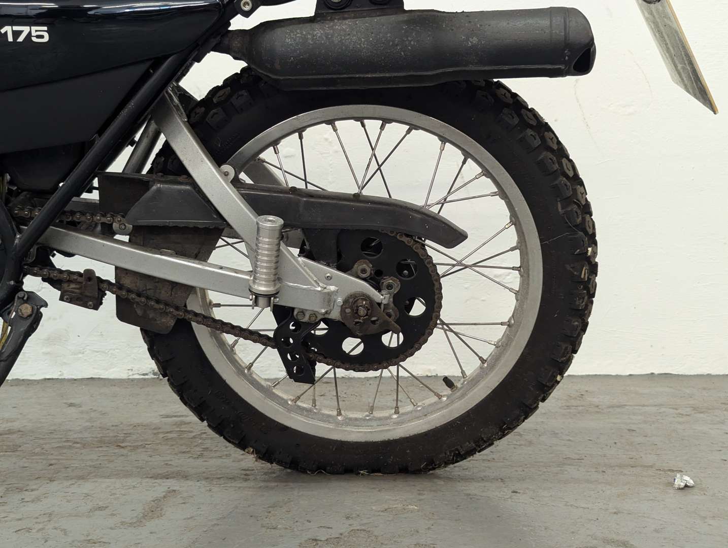 <p>1981 YAMAHA DT175</p>