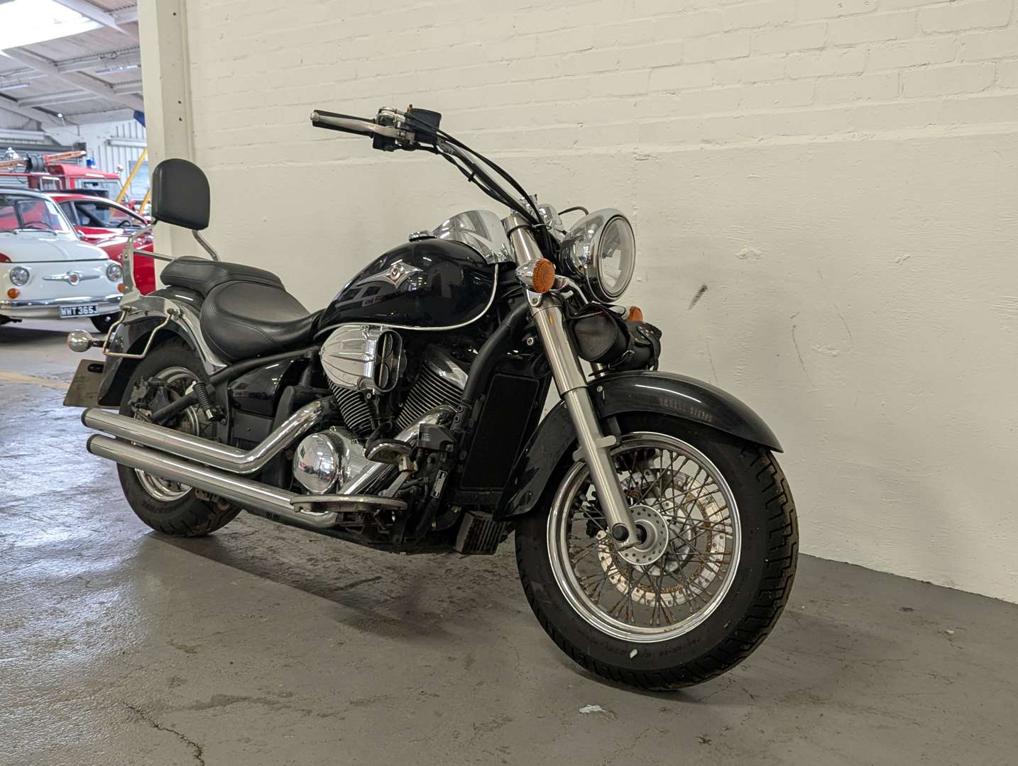 <p>2011 KAWASAKI VN900 BBF CLASSIC</p>