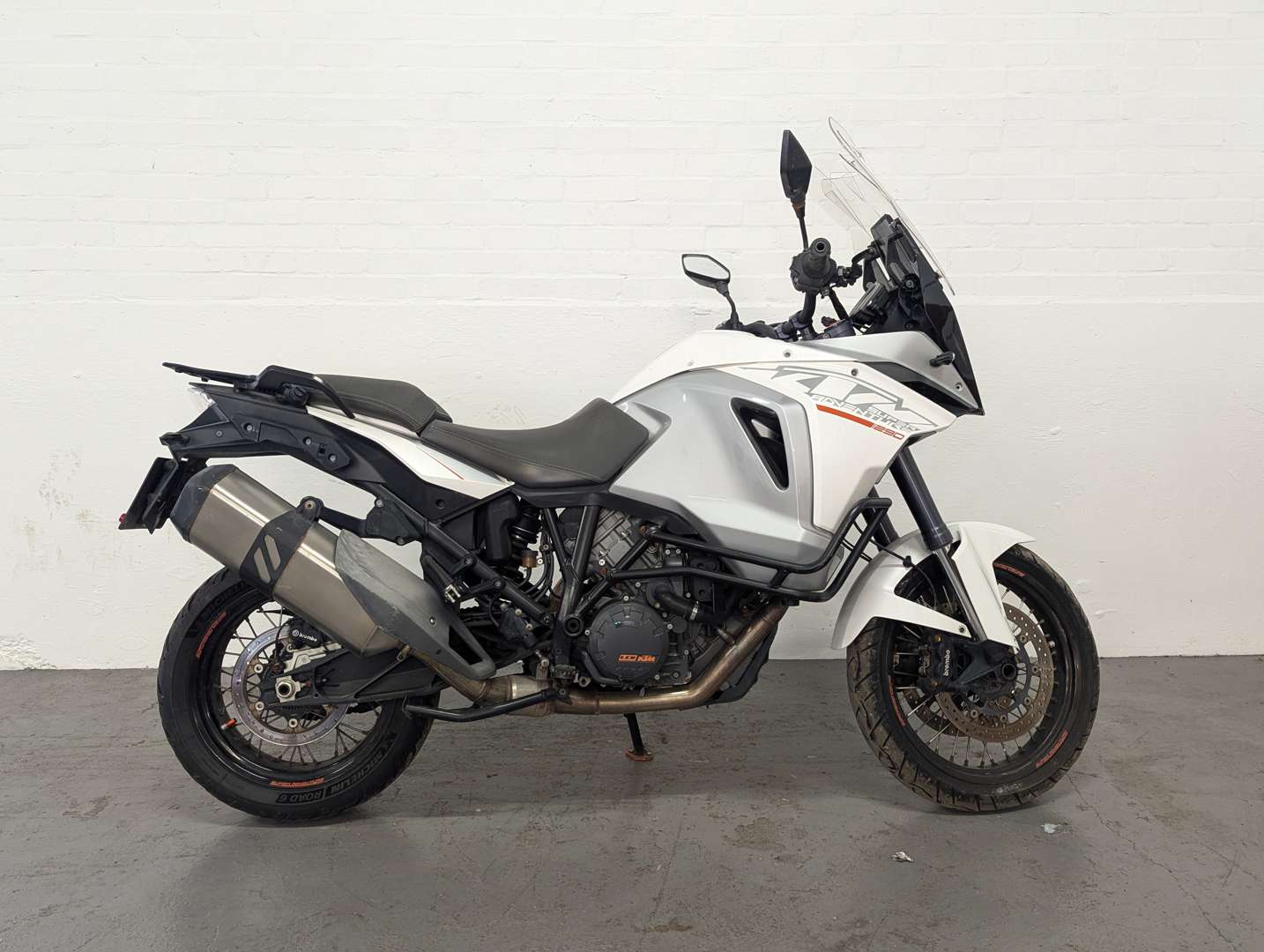 <p>2015 KTM 1290 SUPER ADVENTURE 15</p>