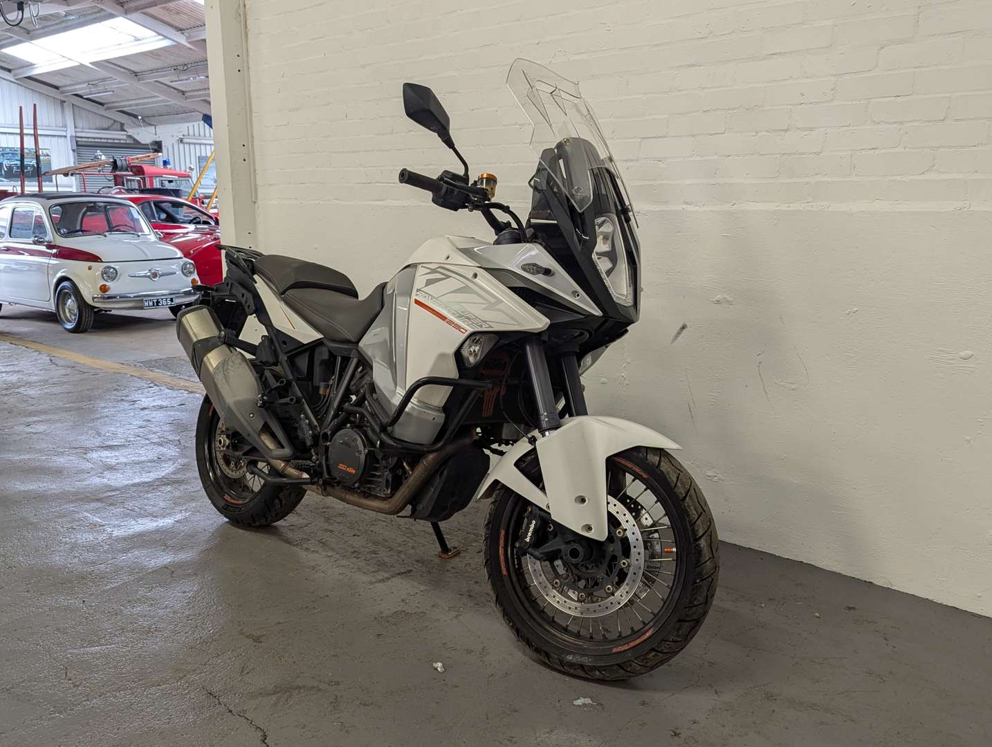 <p>2015 KTM 1290 SUPER ADVENTURE 15</p>
