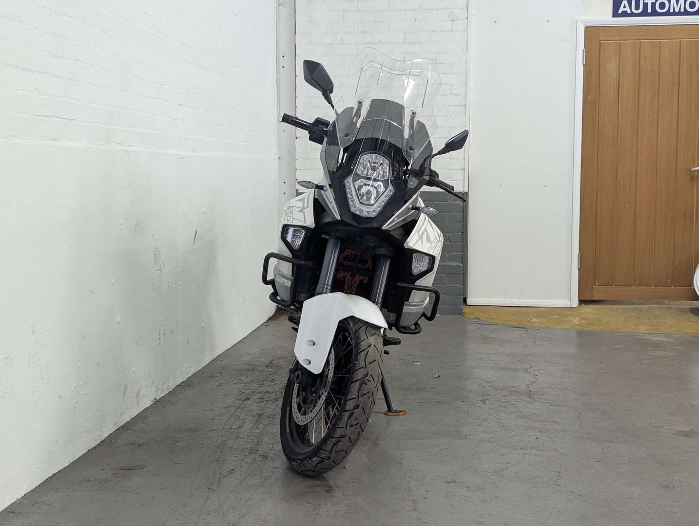 <p>2015 KTM 1290 SUPER ADVENTURE 15</p>