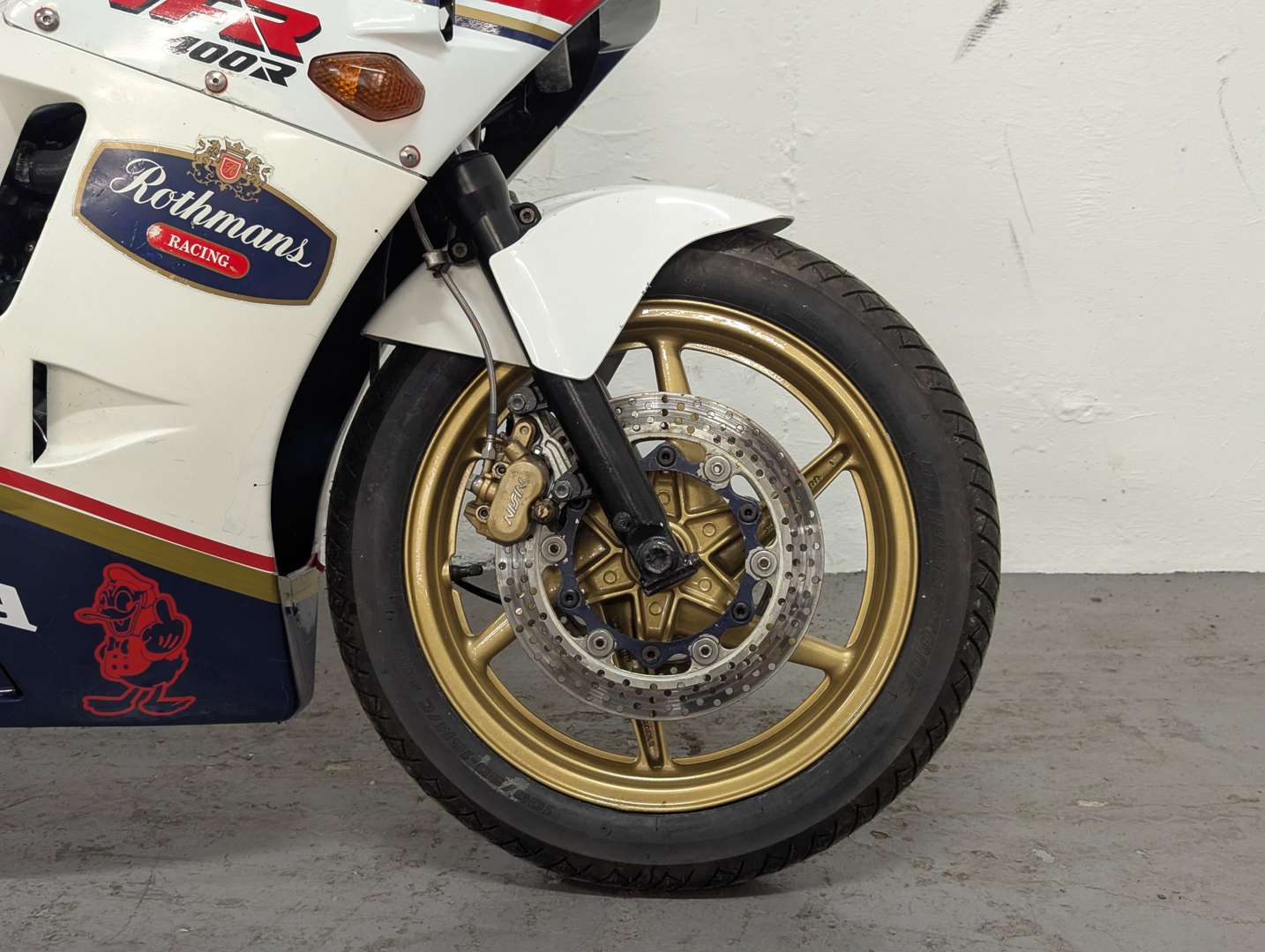 <p>1987 HONDA VFR 400R</p>