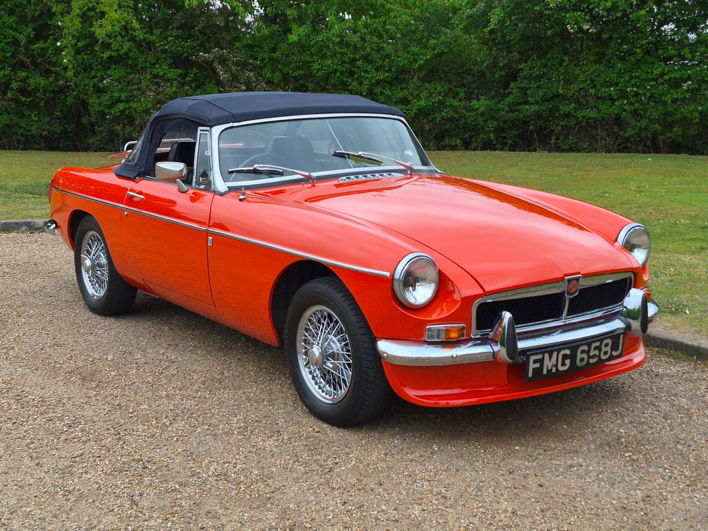 <p>1970 MG B ROADSTER</p>