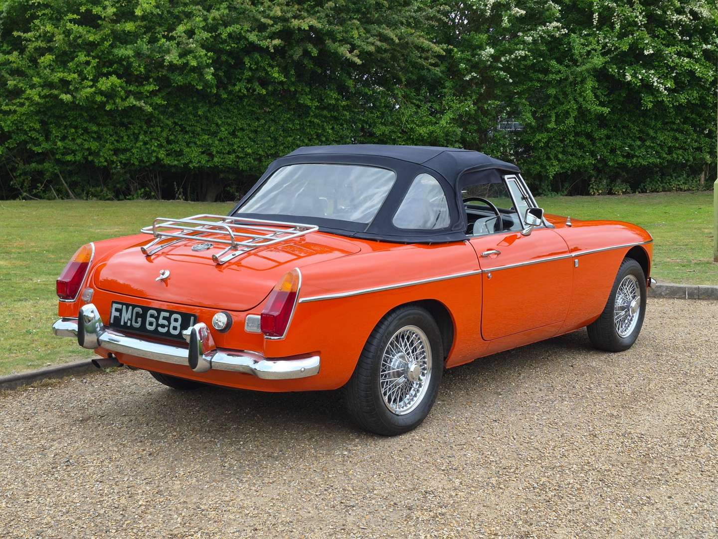<p>1970 MG B ROADSTER</p>