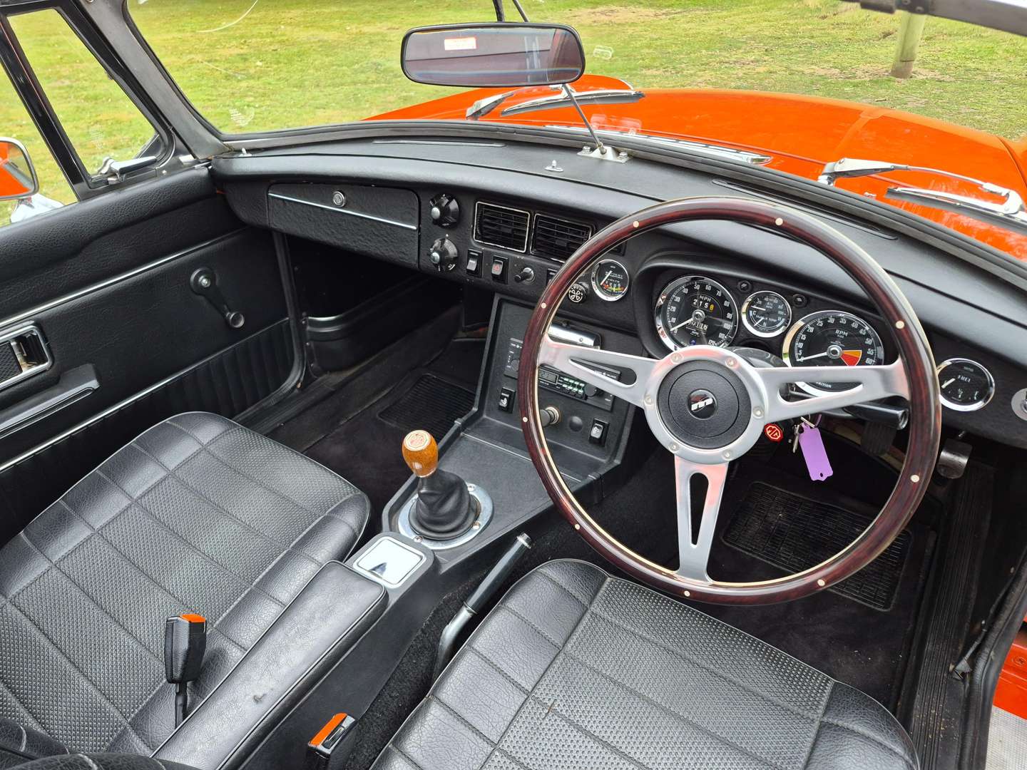 <p>1970 MG B ROADSTER</p>