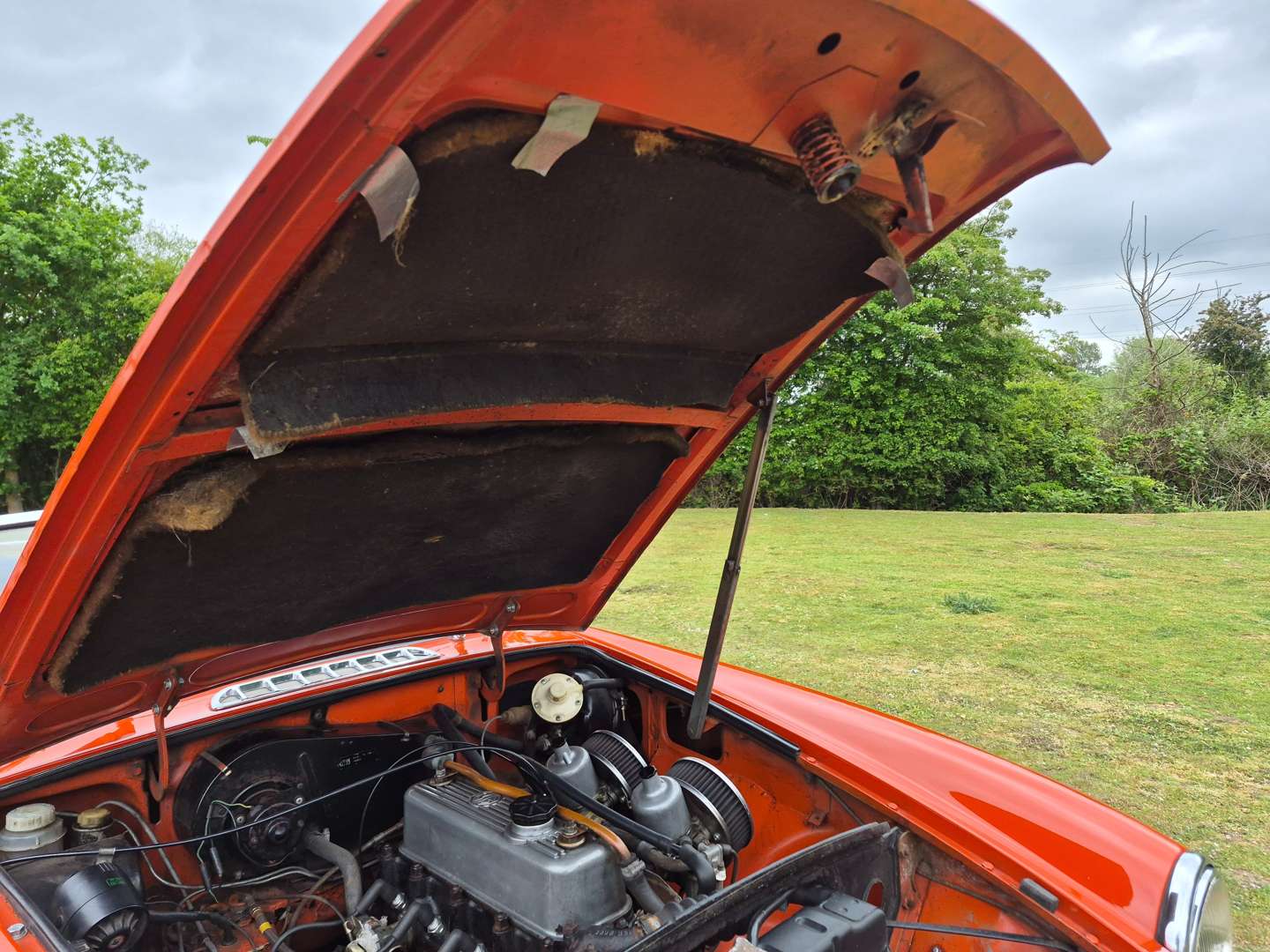 <p>1970 MG B ROADSTER</p>