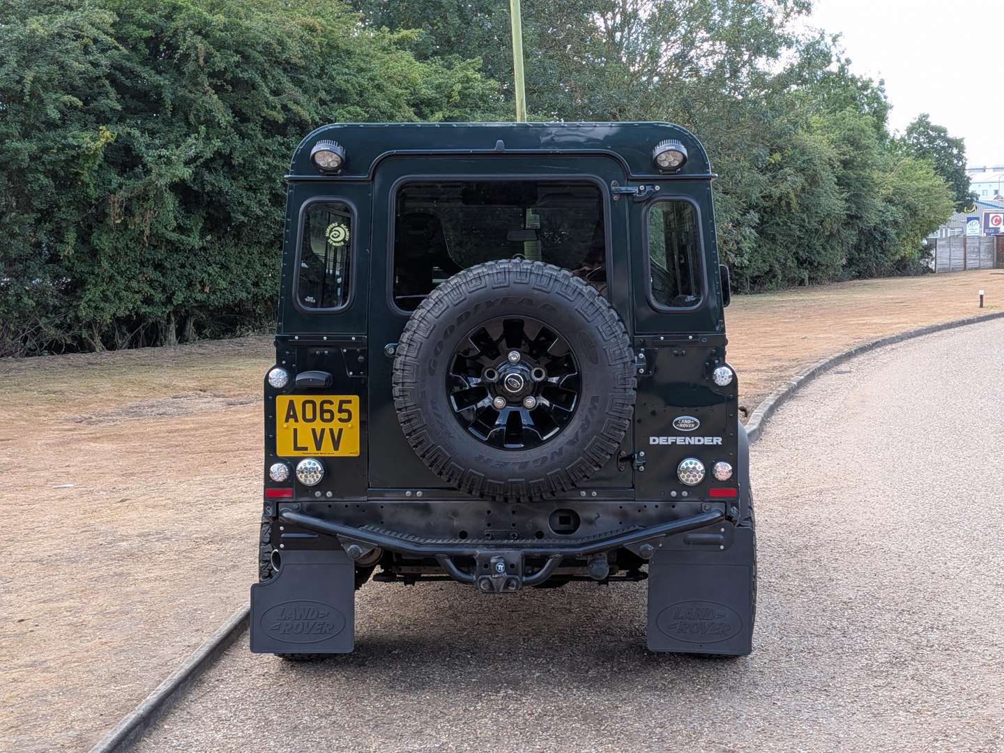 <p>2015 LAND ROVER DEFENDER 90</p>