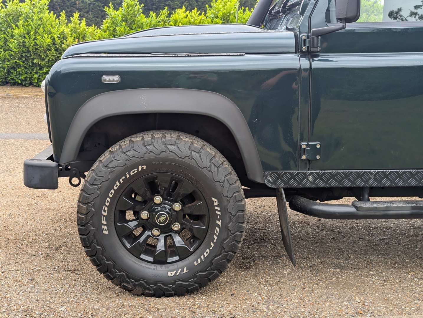 <p>2015 LAND ROVER DEFENDER 90</p>