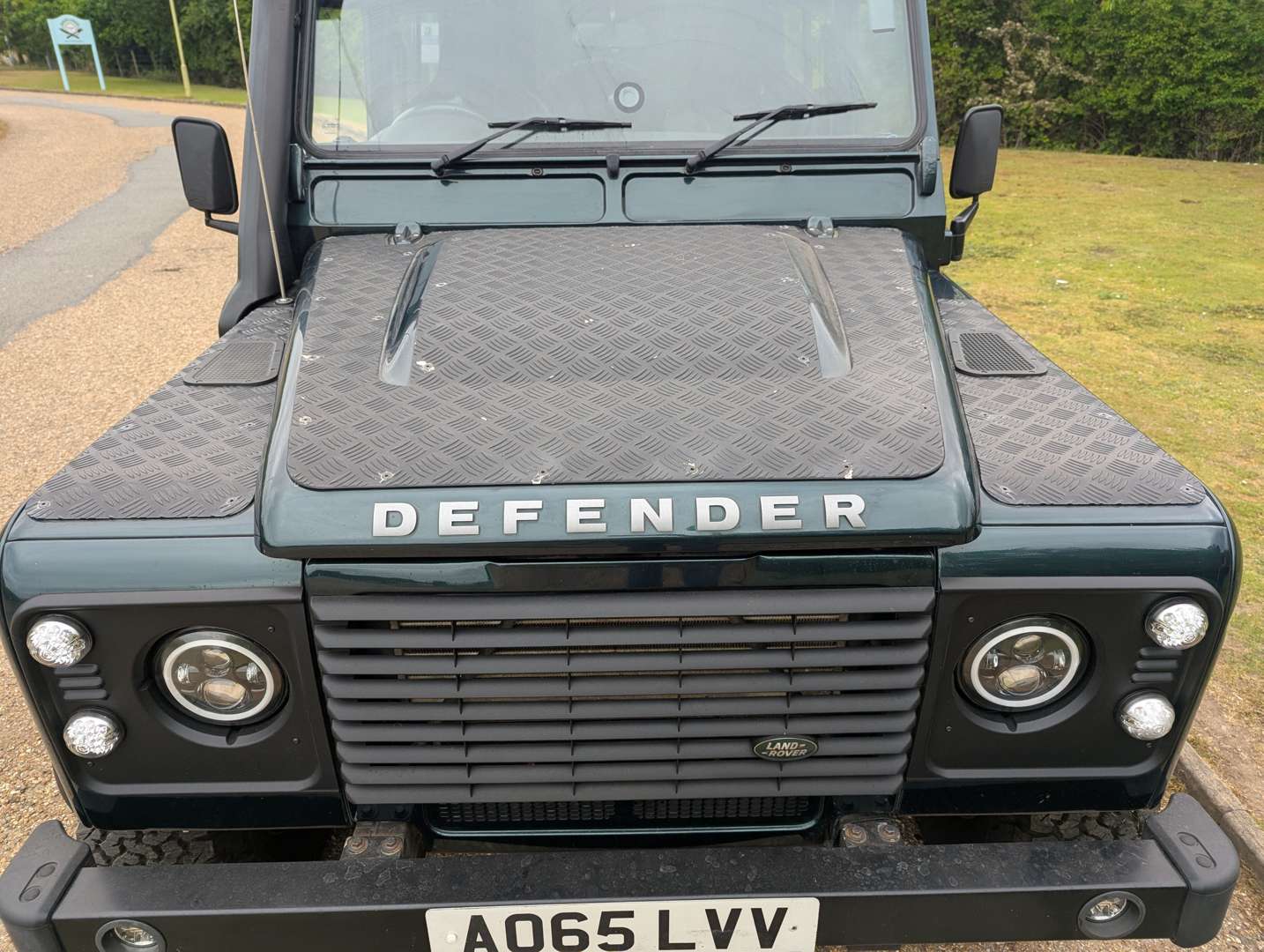 <p>2015 LAND ROVER DEFENDER 90</p>