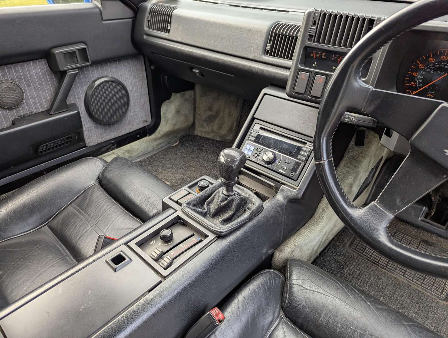 <p>1989 RENUALT GTA V6</p>